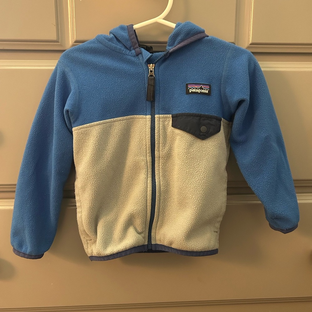 Patagonia Kids Blue and Grey Fleece Hoodie Jacket, 2T